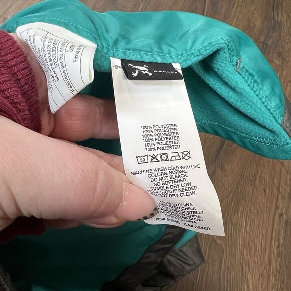 Oakley Gray And Teal Quilted Full Zip Puffer Vest with compact Hood Size XL - Picture 5 of 7